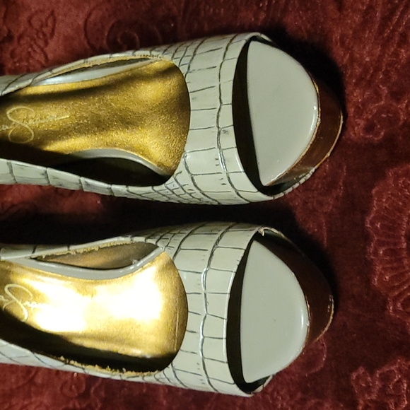 ๐ Jessica Simpson Size 8 Alligator Print High Heels - Picture 13 of 13